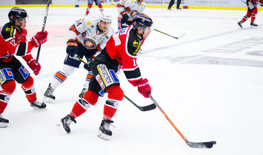 Örebros Derek Ryan