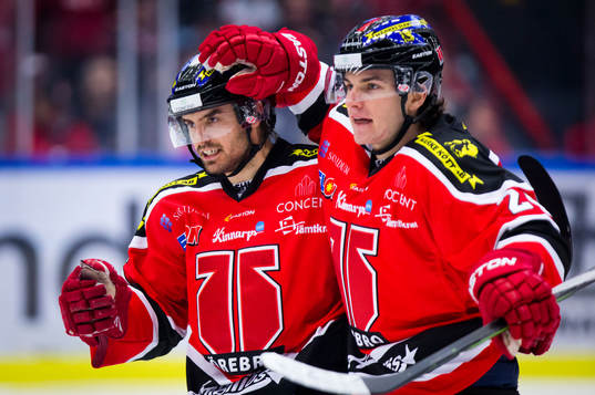 Örebros Petr Zamorsky gör 2-1 och jublar med Martin