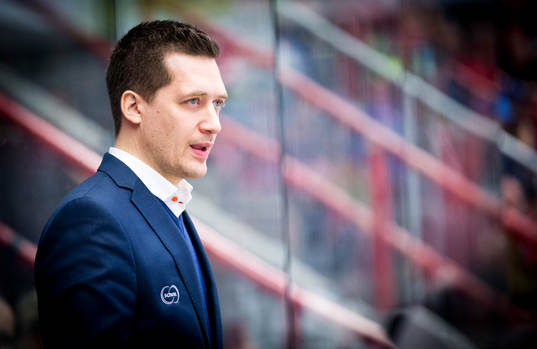 Växjös tränare Sam Hallam