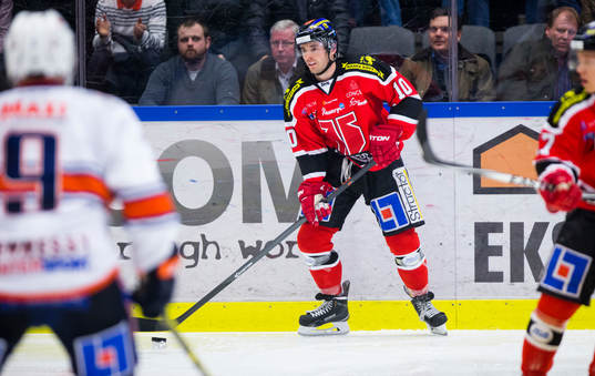 Örebros Derek Ryan