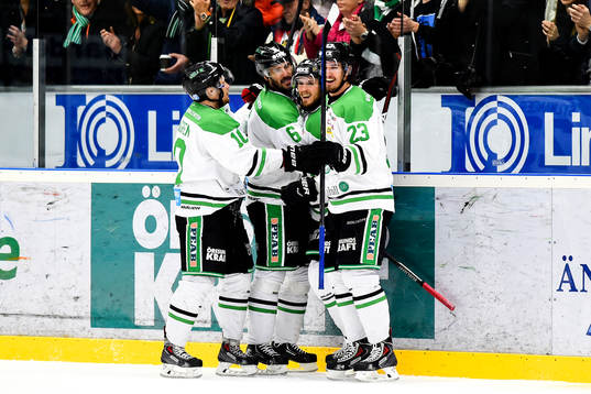Rögles Sebastian Stålberg jublar