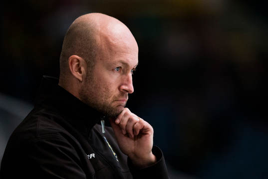 s assisterande tränare Michael Nylander