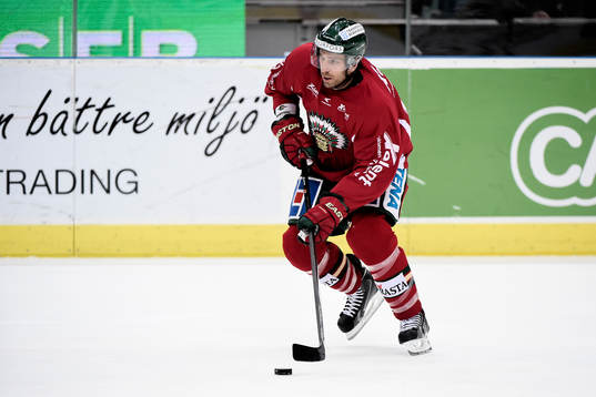 Frölundas Joel Lundqvist värmer upp innan  kvartsfinal