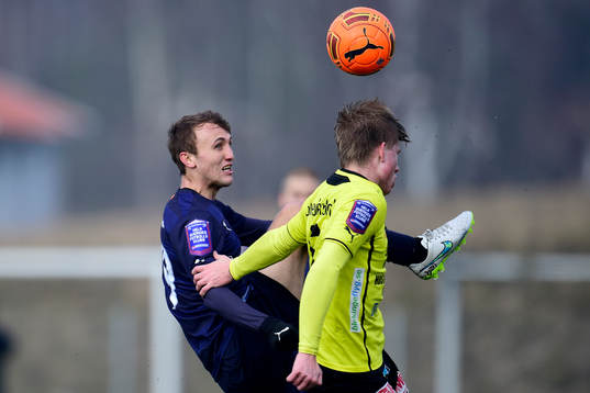 Malmö FFs Magnus Wolff Eikrem och Mjällbys Eric