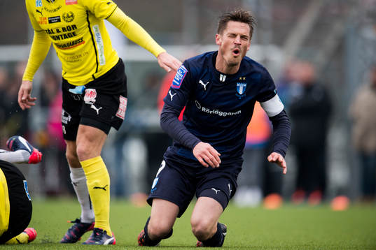 Malmö FFs Markus Rosenberg grinar illa