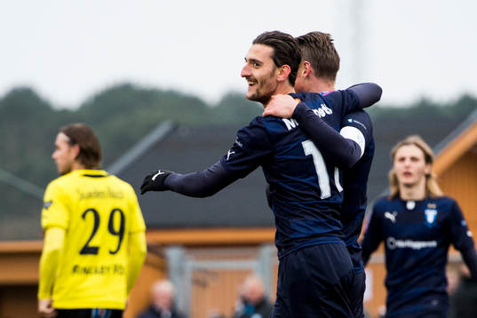 Malmö FFs Agon Mehmeti jublar
