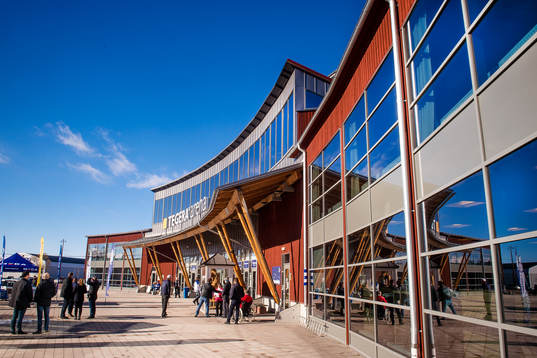 Exteriör på Tegera Arena före ishockeymatchen i Kval