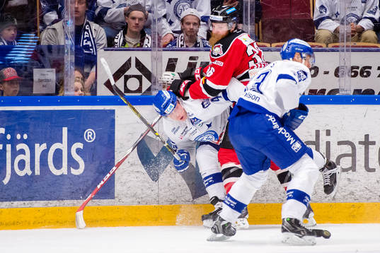 Malmö Redhawks David Liffiton tacklar Leksands Tomi
