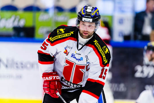 Örebros Henrik Löwdahl värmer upp