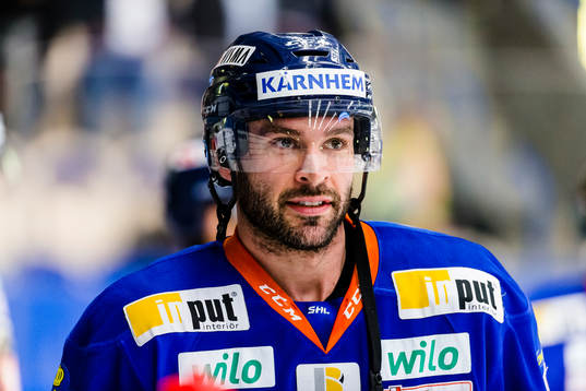 Växjös Josh Hennessy värmer upp