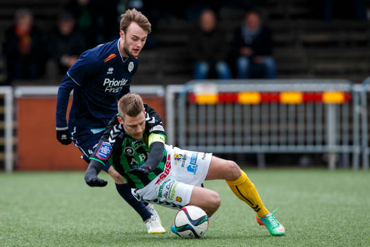 Bläddra bland fler bilder av Fotboll, Träningsmatch, Utsikten - Gais