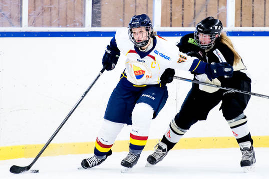 s Hanna Blomqvist i en närkamp