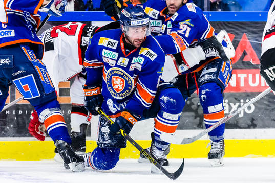 Växjös Josh Hennessy