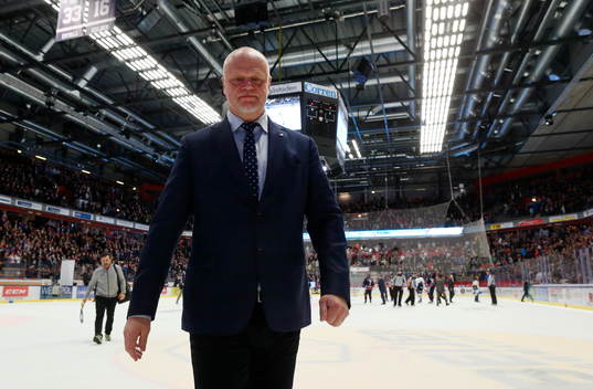 tränare Roger Melin
