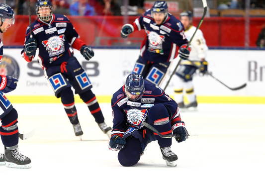 Linköpings Nichlas Hardt jublar