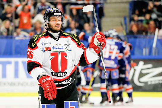 Örebros Johan Wiklander deppar