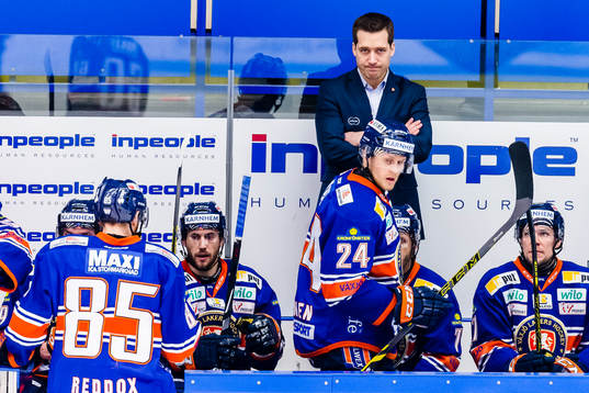 Växjös tränare Sam Hallam
