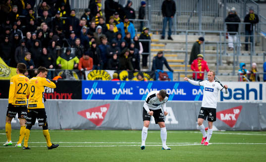 Jubel hos Örebrospelarna