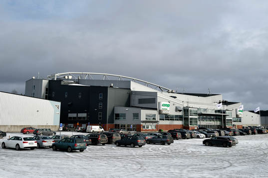 Nysnö utanför Coop Norrbotten Arena innan kvartsfinal sex