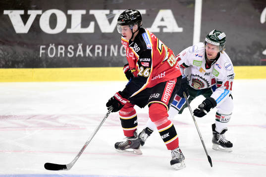 Luleås Peter Cehlarik och Frölundas Mathis Olimb