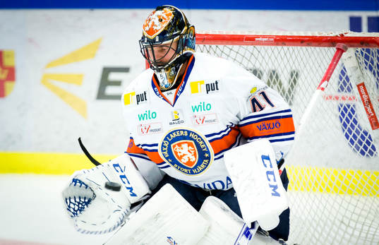 Växjös målvakt Cristopher Nihlstorp deppar
