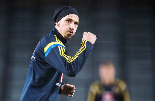 Zlatan Ibrahimovic jublar
