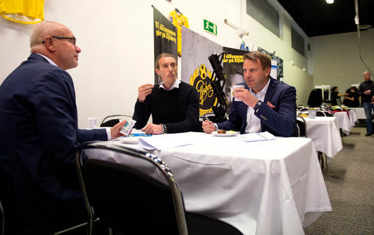 Tobias Carlsson och Hans Eklund, tränare Falkenberg