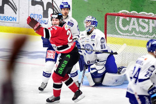 Malmö Redhawks Christoffer Forsberg jublar