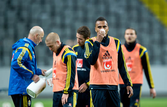 Sveriges Isaac Kiese Thelin