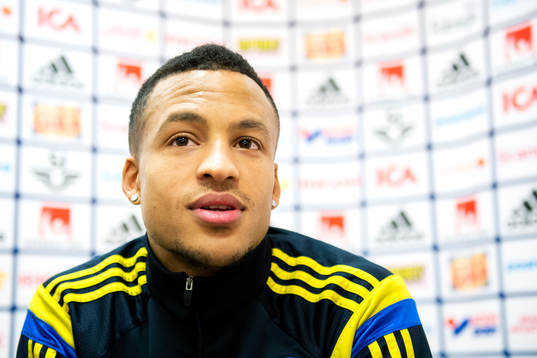 Sveriges Martin Olsson deltar i en pressträff