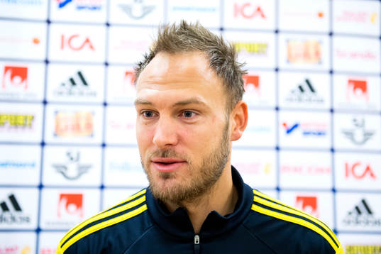 Sveriges Andreas Granqvist deltar i en pressträff