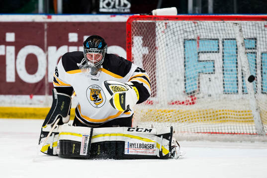 Panterns målvakt Viktor Andrén släpper in 4-0