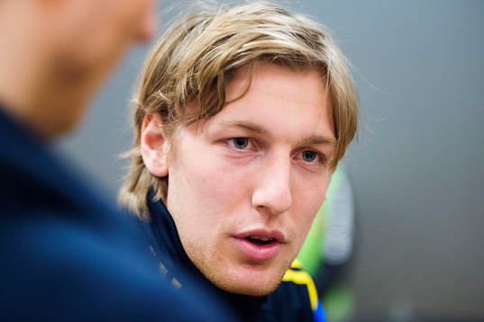 Sveriges Emil Forsberg deltar i en pressträff