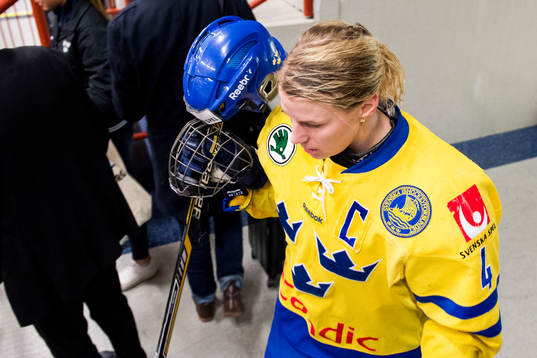 Sveriges Jenni Asserholt deppar