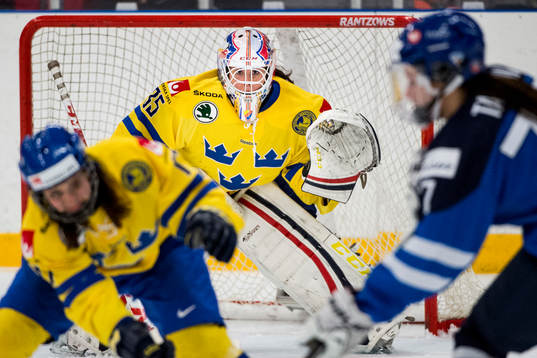 Sveriges målvakt Valentina Wallner