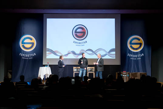 Jesper Hussfelt konferencier, John Pernsved från SFSU och