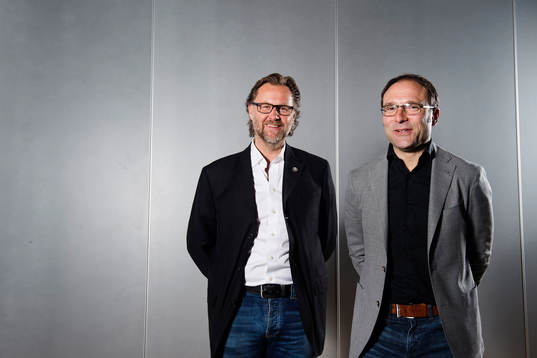 Utsiktens tränare Janne Carlsson och GAIS tränare P-O