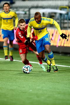 Litauens Domantas Simkus och Sveriges Carlos Strandberg