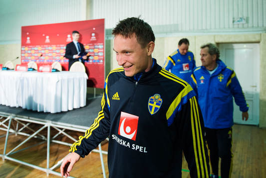 Kim Källström lämnar det svenska fotbollslandslagets