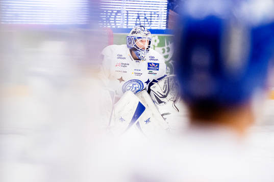 Leksands målvakt Joakim Lundström före ishockeymatchen i
