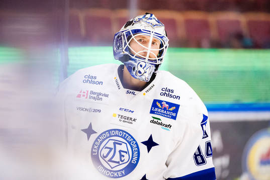 Leksands målvakt Joakim Lundström före ishockeymatchen i