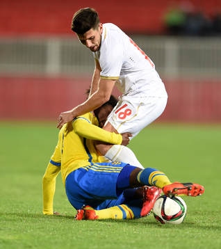Sveriges Joseph Baffo och Serbiens Milos Jojic