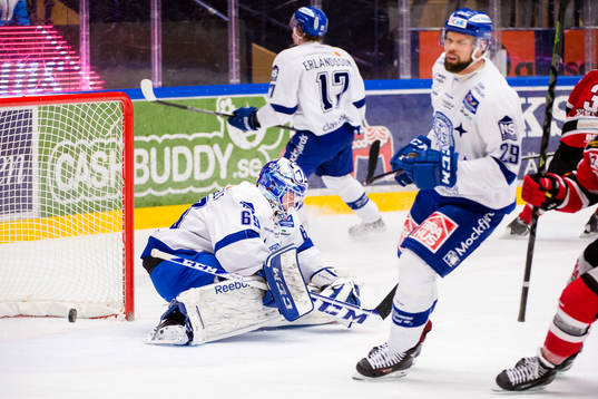 Leksands målvakt Oscar Alsenfelt deppar