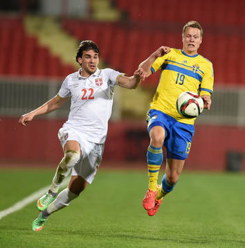 Sveriges Viktor Claesson och Serbiens Filip Stojkovic