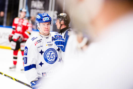Leksands Tomi Sallinen jublar