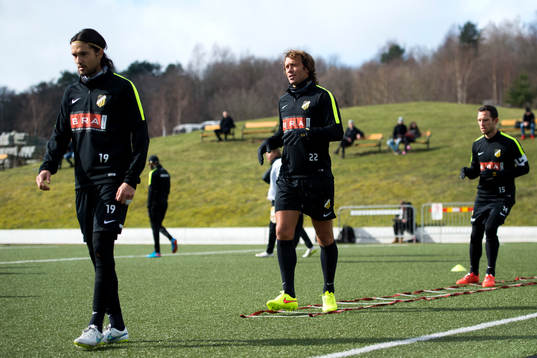 Leonard Zuta, Diego Lugano och Martin Ericsson