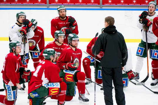 Joel Lundqvist,  Mikael Wikstrand  mfl