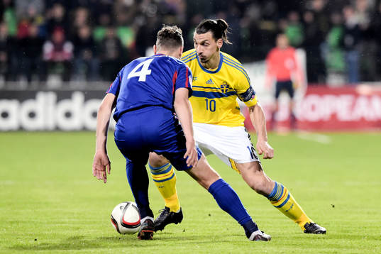 Moldaviens Victor Golovatenco och Sveriges Zlatan