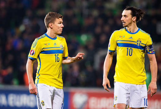 Sveriges Pontus Wernbloom och Zlatan Ibrahimovic