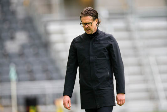 Brann Rikard Norling ser deppig ut